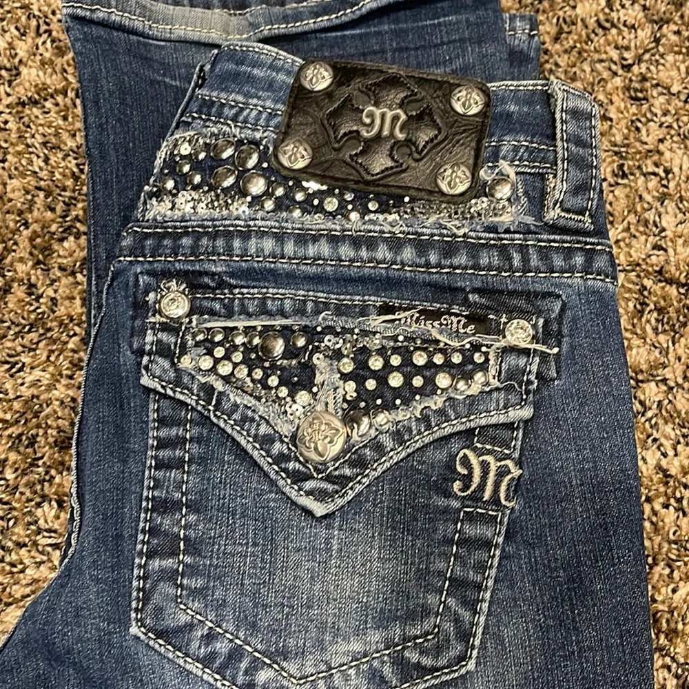 Miss Me Jeans - Picture 1 of 7